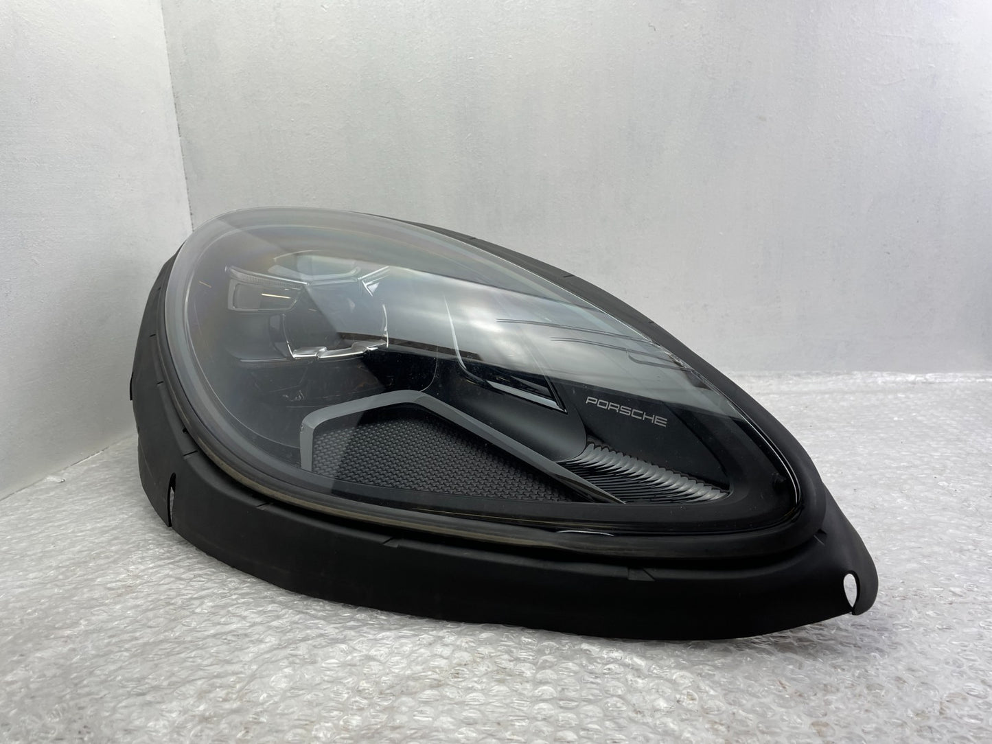 Original Porsche Macan Matrix LED Scheinwerfer rechts 95B941010AH2