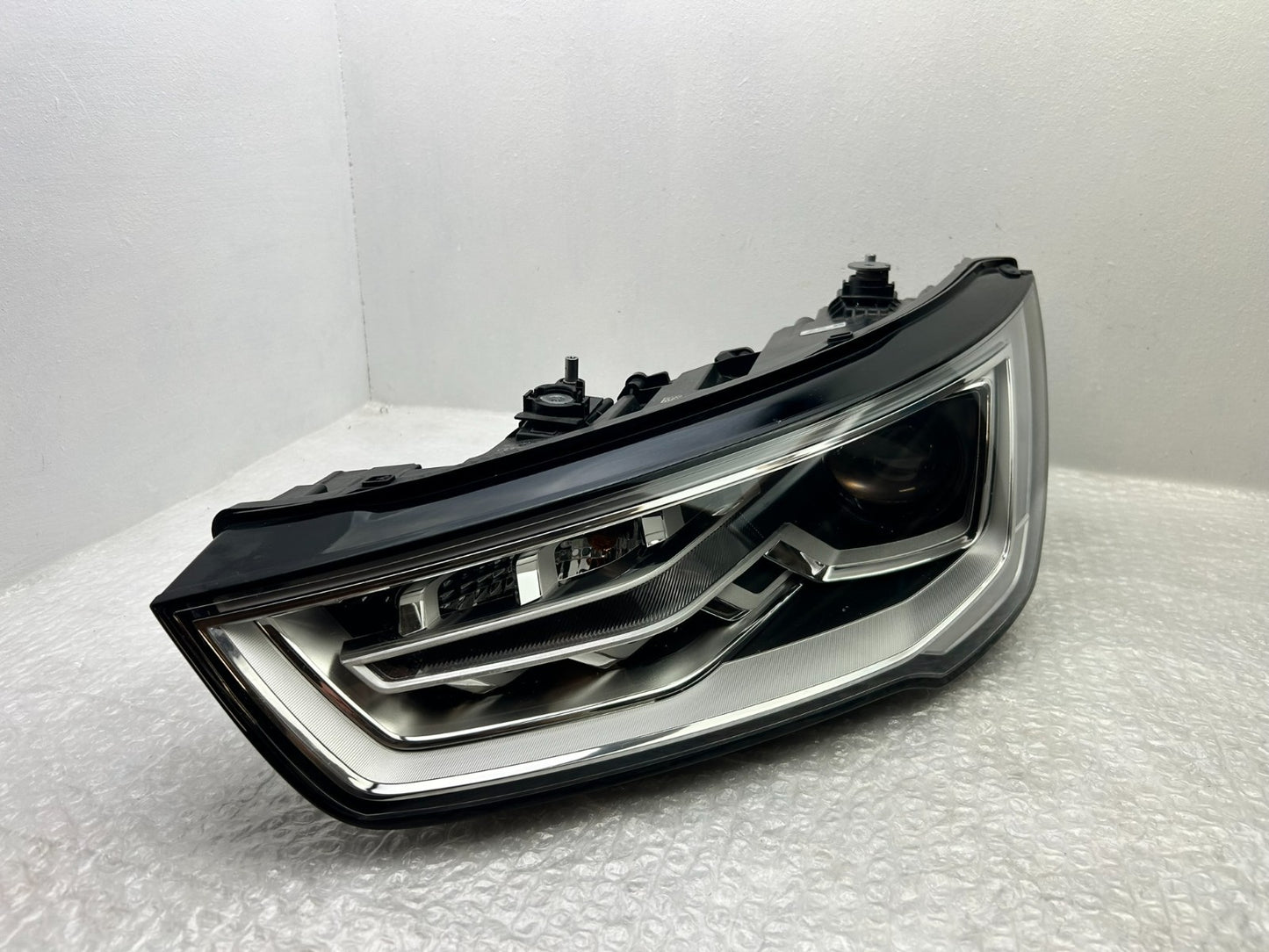 Original Audi A1 Xenon Scheinwerfer links 8XA941005 79431000001