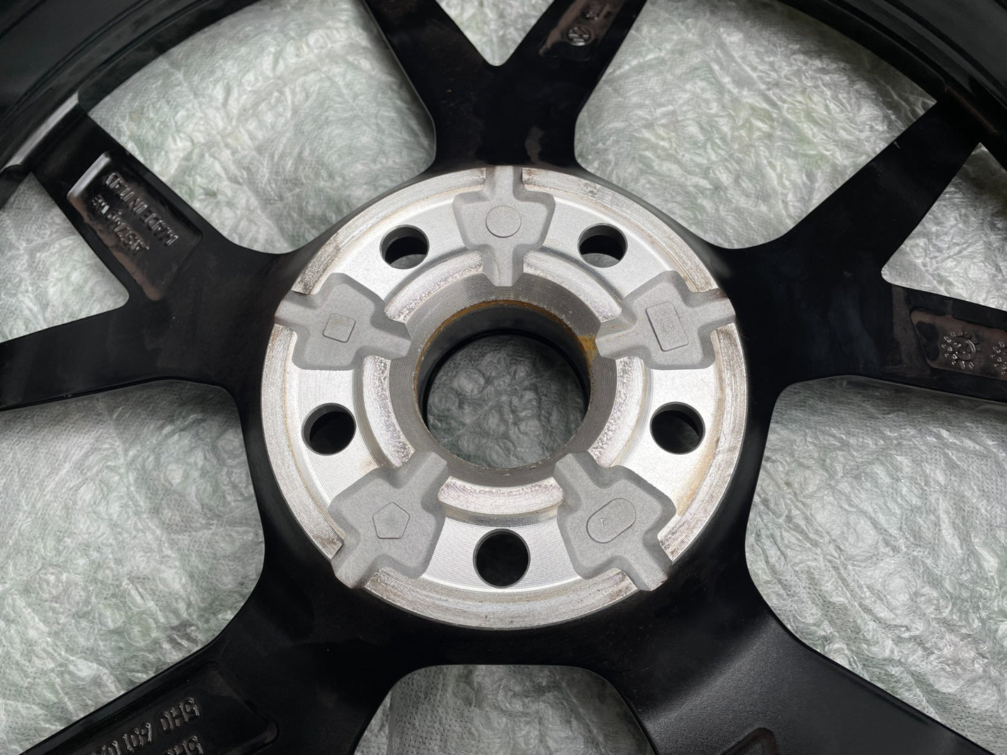 1x Original VW Golf VIII 8 R-linke Alufelge 8Jx19 Zoll ET50 5H0601025S12