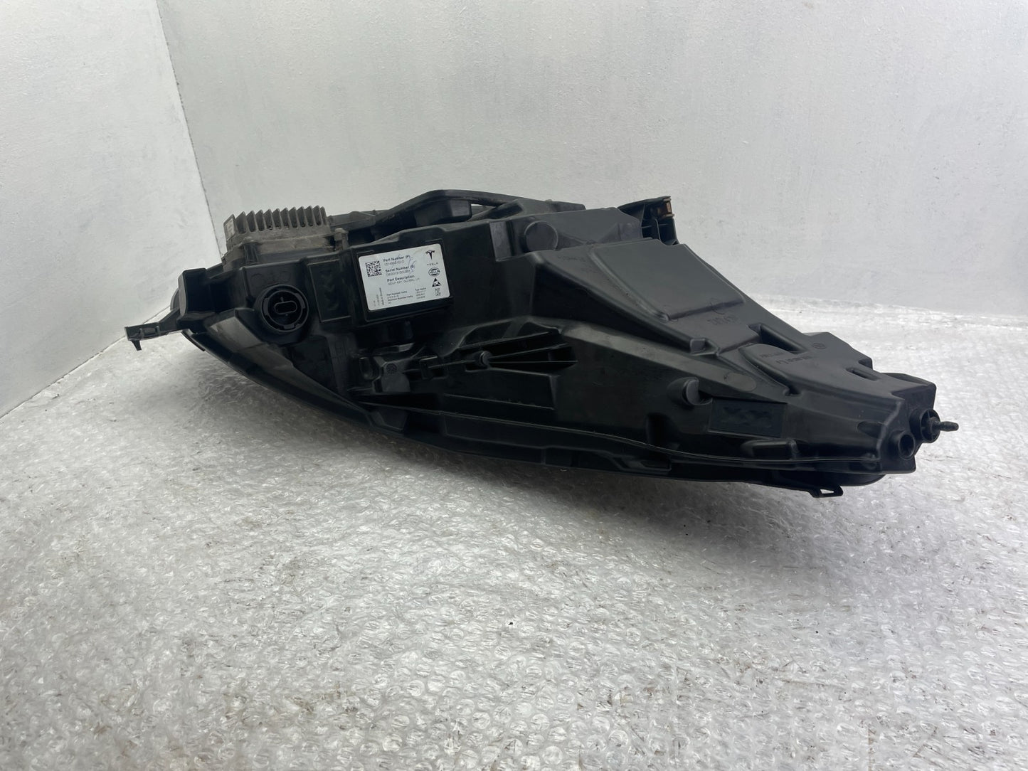 Original Tesla Model 3 LED Scheinwerfer links 1514952-00-D3