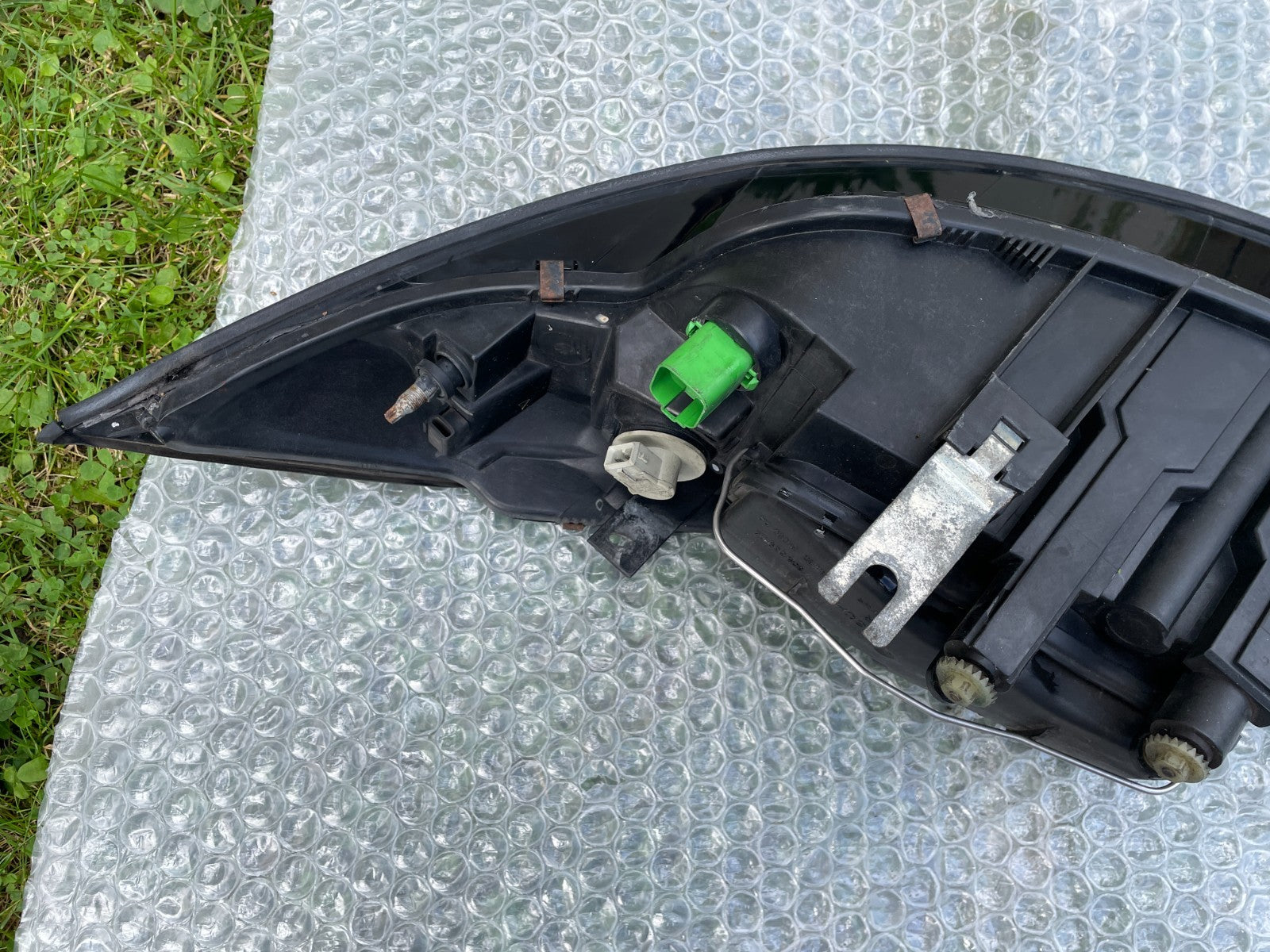 Original Ford Cougar Scheinwerfer rechts 0301156202 98BG13005BP12