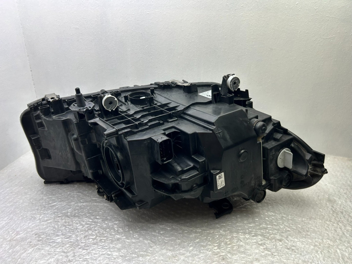 Original BMW 5er G30 G31 LED Scheinwerfer links 84991117