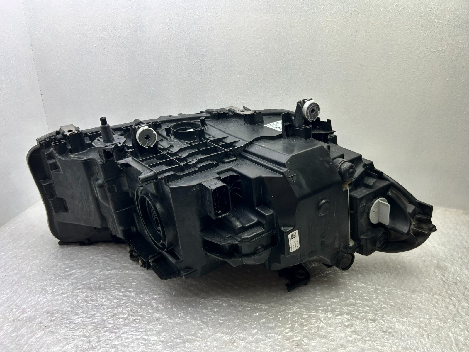 Original BMW 5er G30 G31 LED Scheinwerfer links 84991117