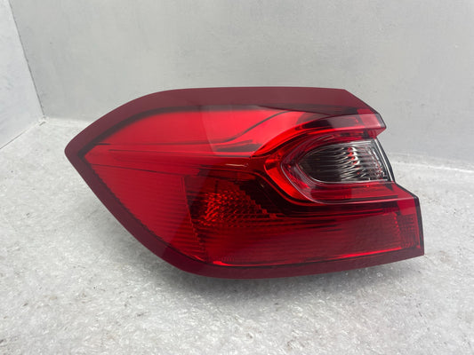 Original Ford Fiesta MK8 Rückleuchte Heckleuchte links H1BB-13405-A0