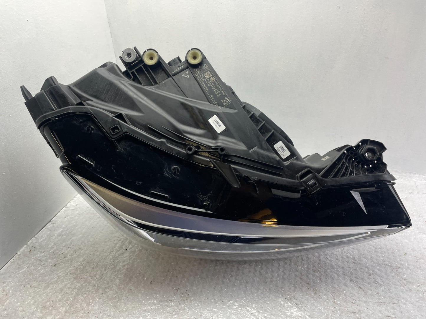 Original Audi Q3 LED Scheinwerfer rechts 83A9410344