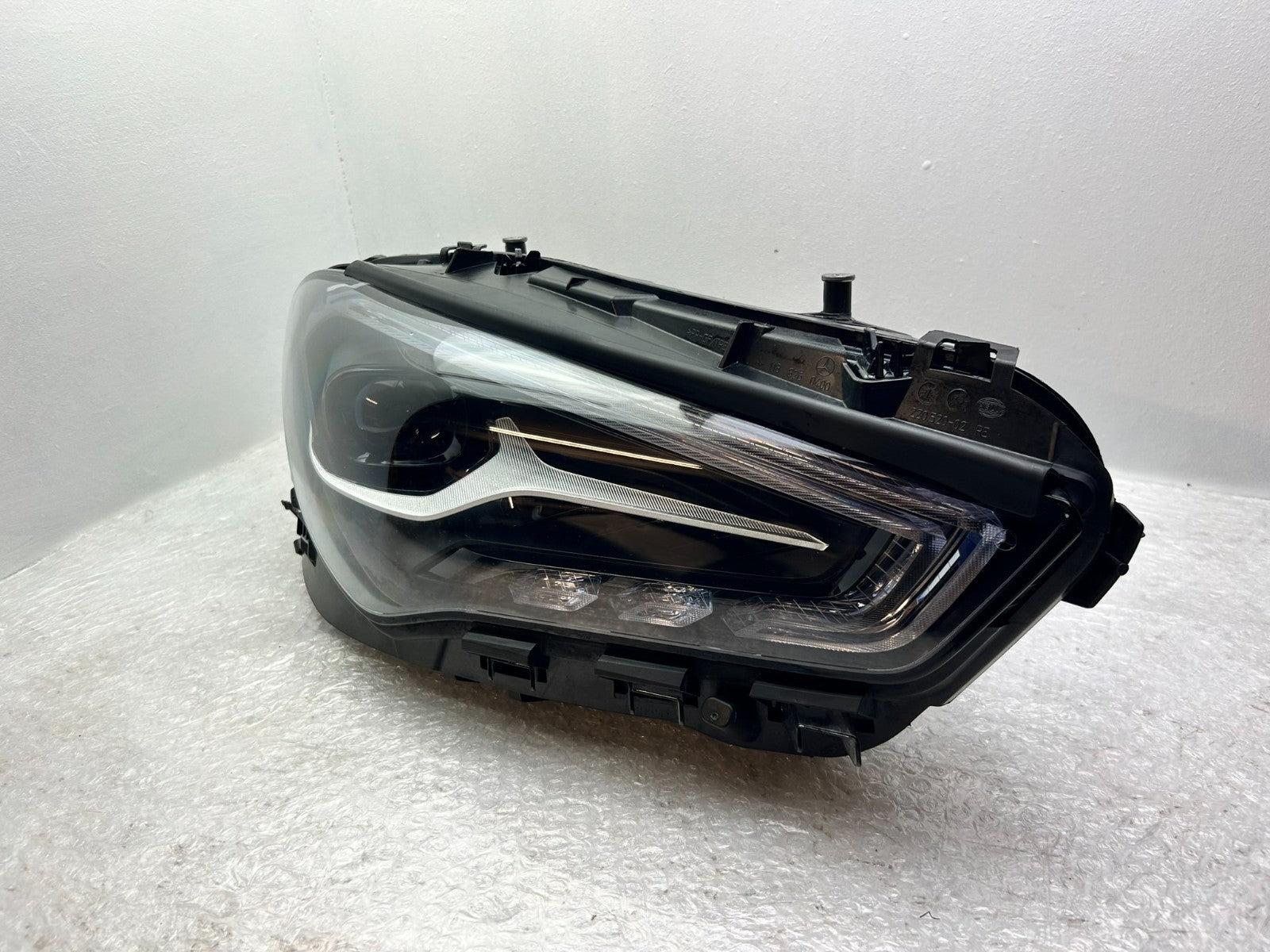 Original Mercedes CLA W118 LED Scheinwerfer rechts A11890686011