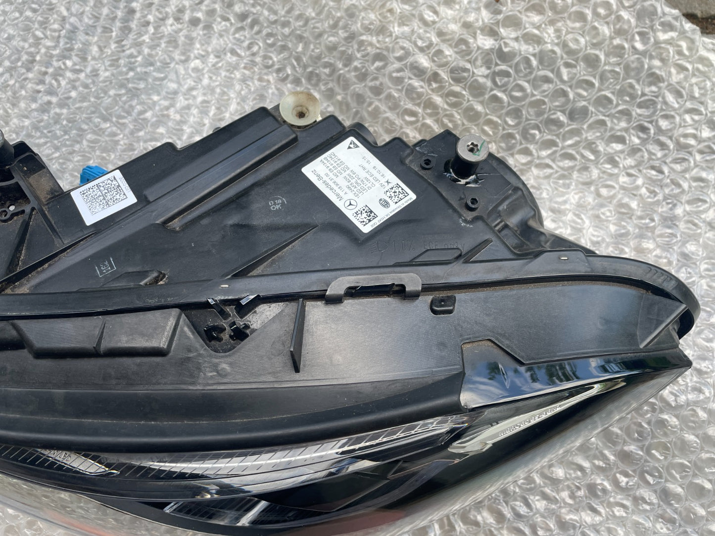 Original Mercedes-Benz CLA C118 Scheinwerfer A11890631005