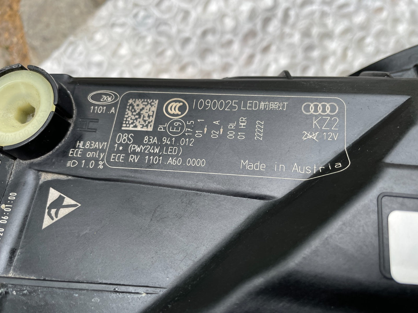 Original Audi Q3 LED Scheinwerfer rechts 83A9410129