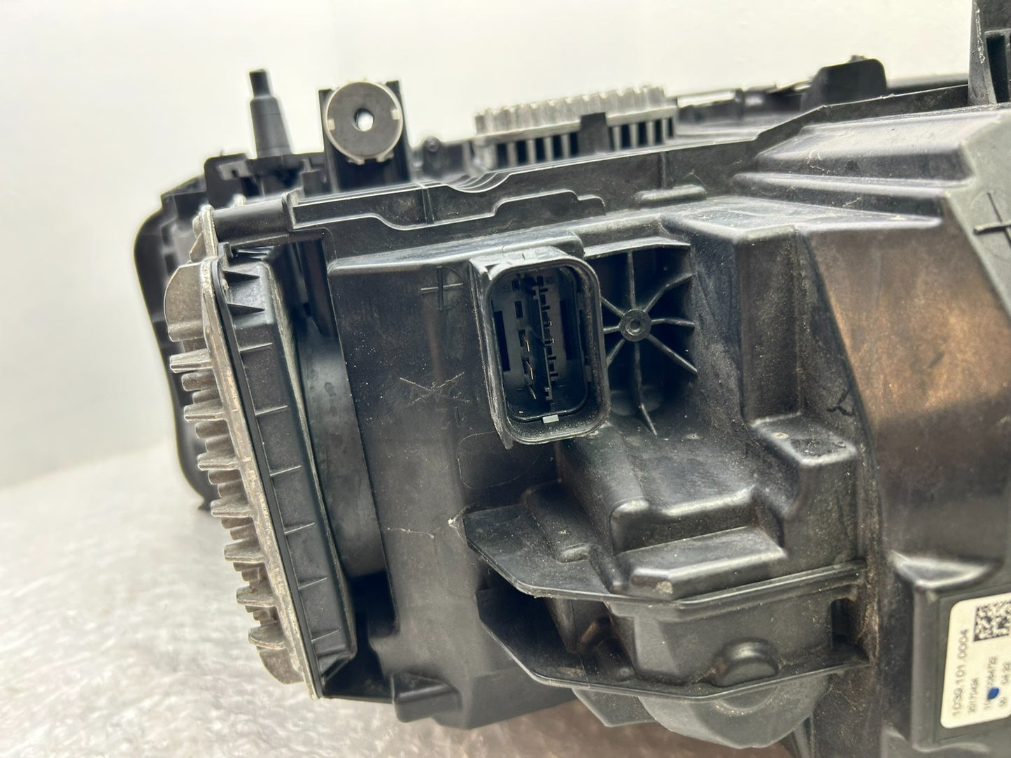 Original BMW 5er G30 G31 LED Scheinwerfer links 74391839