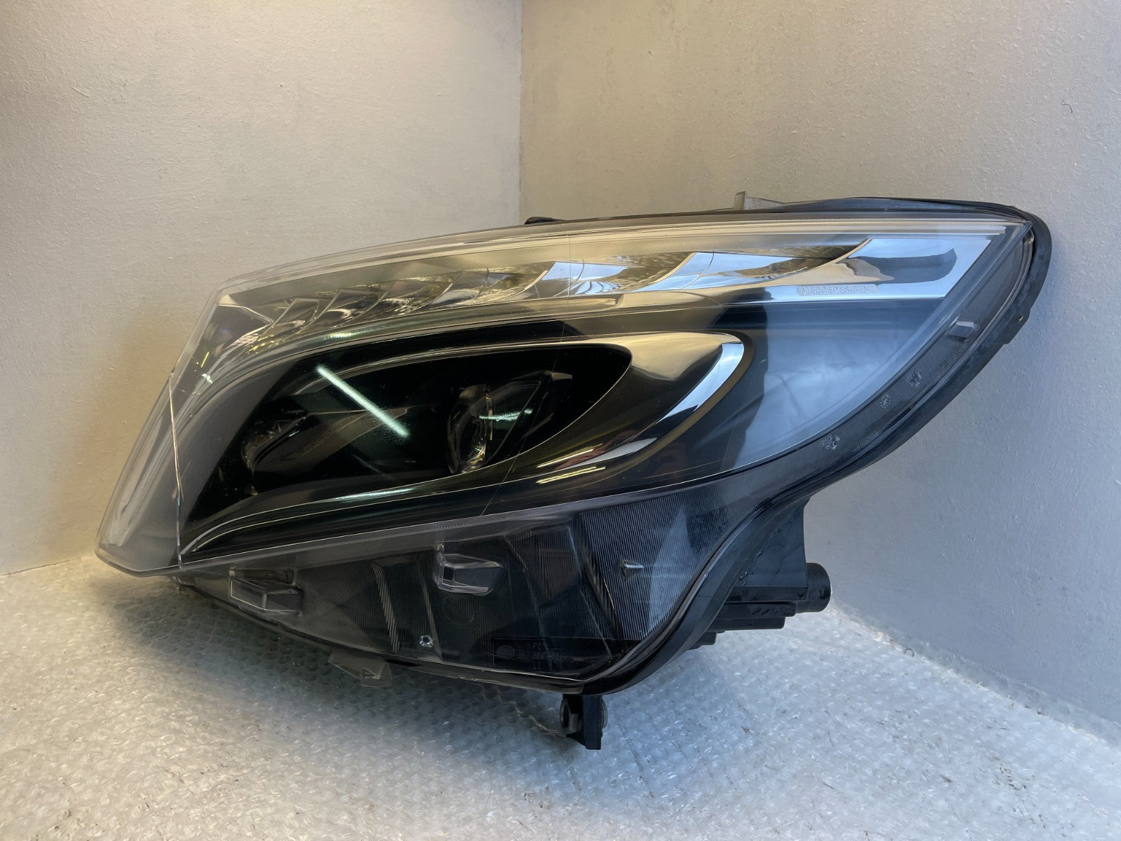 Original Mercedes Vito W447 LED Scheinwerfer links A44790646001