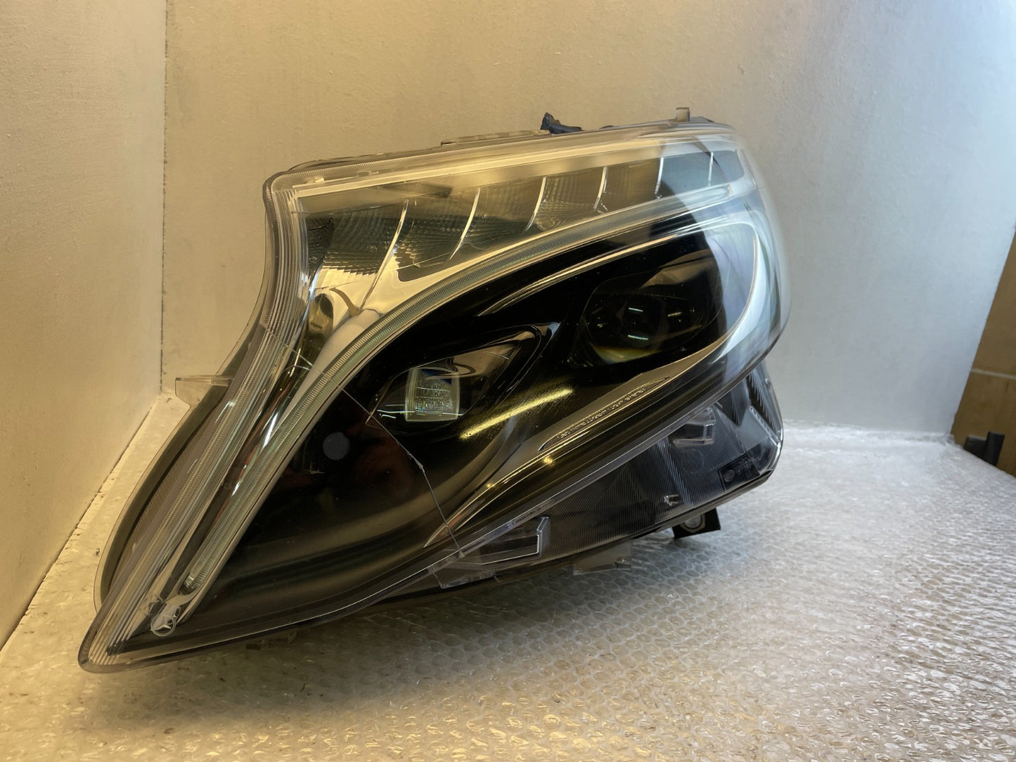 Original Mercedes Vito W447 LED Scheinwerfer links A44790646002