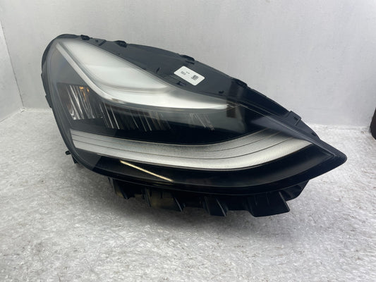 Original Tesla Model 3 LED Scheinwerfer rechts 1077376-00C0