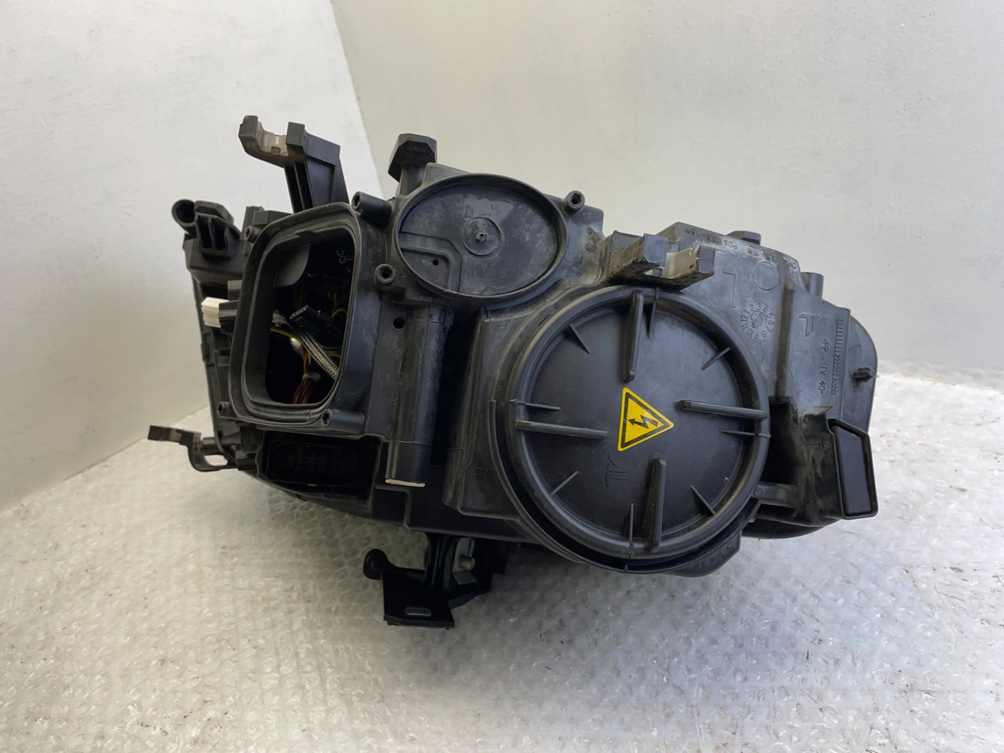 Original Audi A4 Xenon LED Scheinwerfer links 8K0941003S6