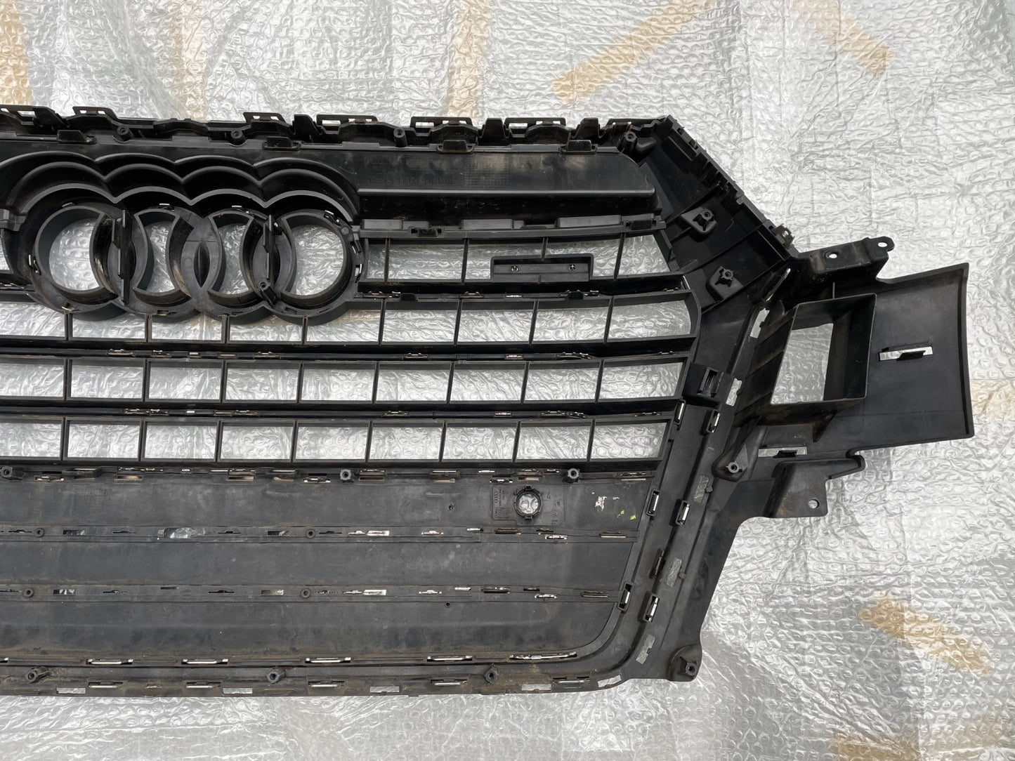 Original Audi Q7 Kühlergrill Kühlergitter Frontgrill 4M0853037C5