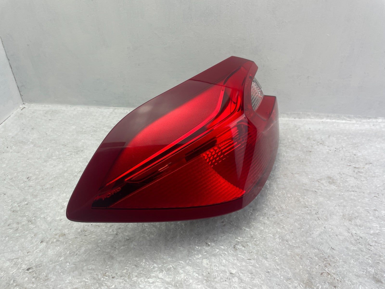 Original Ford Fiesta MK8 Rückleuchte Heckleuchte links H1BB-13405-A2