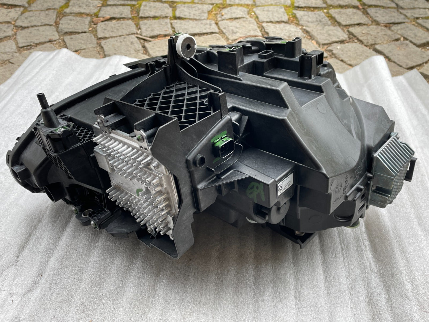 Original BMW 2er G42 LED Scheinwerfer links 80836358