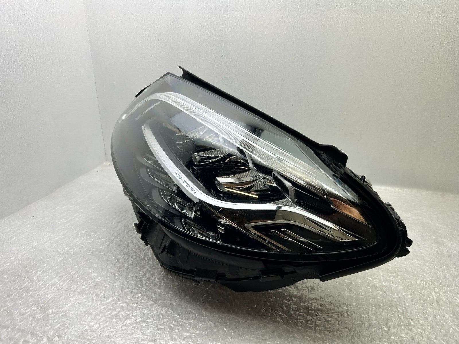 Original Mercedes C-Klasse W205 LED Scheinwerfer links A20590621062