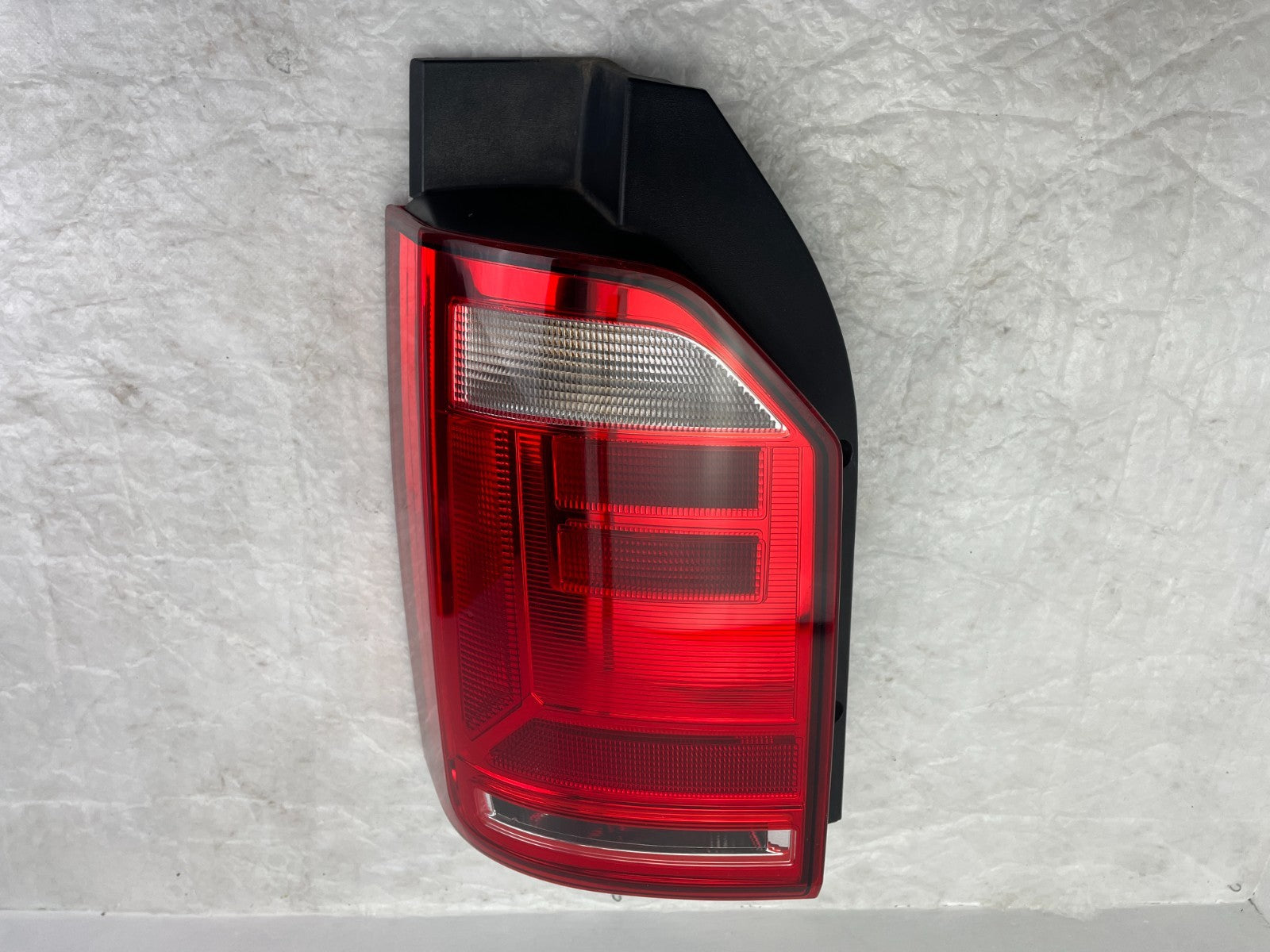 Original VW T6 Rückleuchte Heckleuchte links 2015-20190