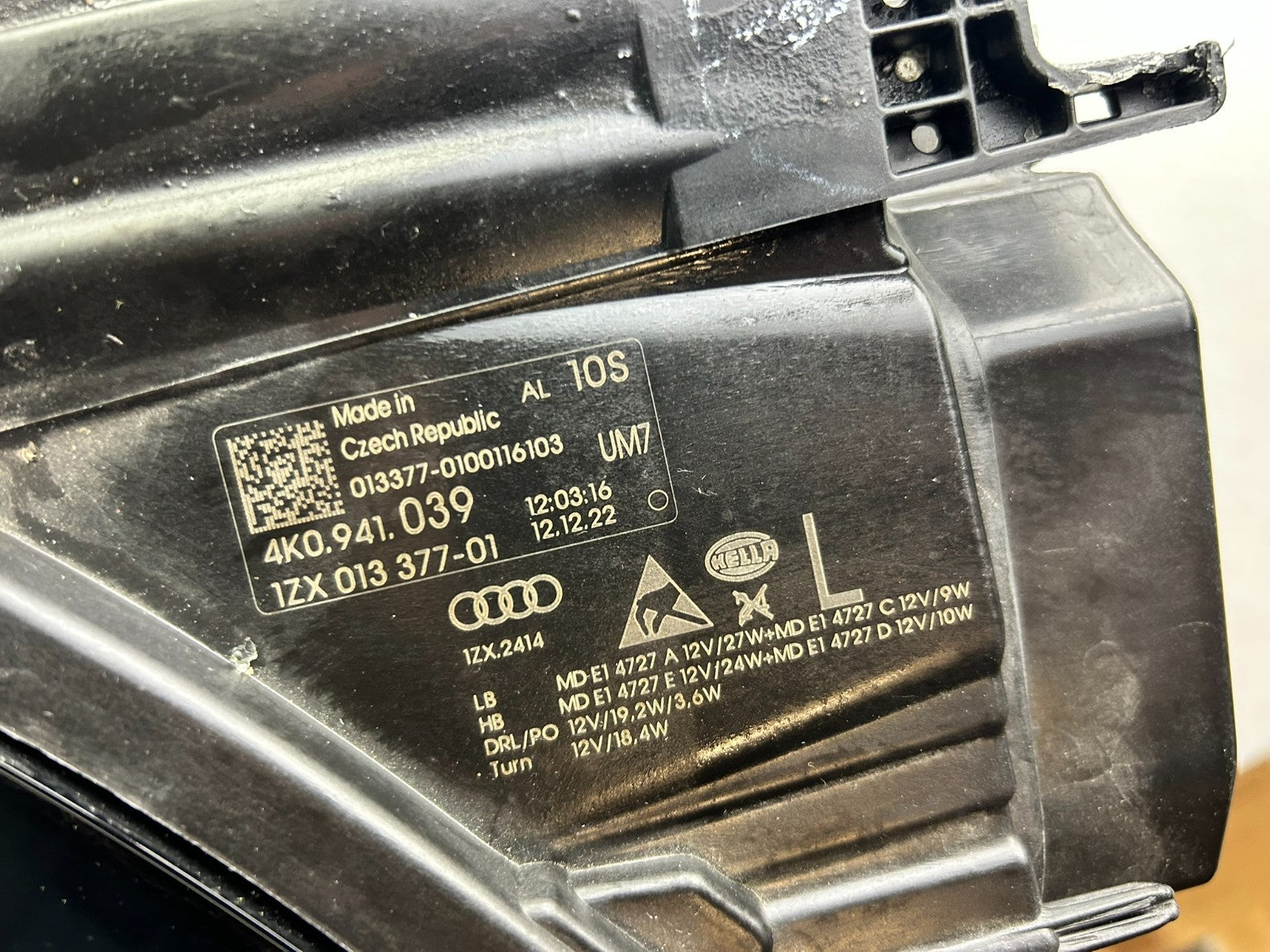 Original Audi A6 4K C8 LED Scheinwerfer links 4K09410396