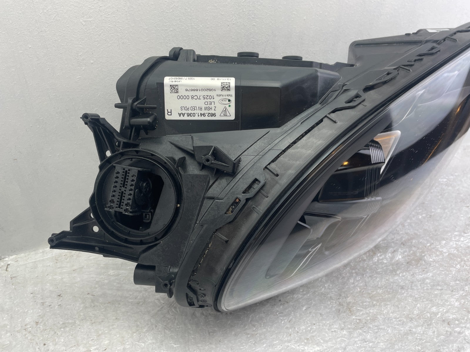 Original Porsche 718 982 GT4 Boxster Cayman Scheinwerfer LED rechts 982941036AA9