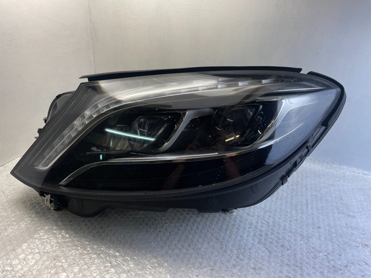 Original Mercedes S-Klasse W222 LED Scheinwerfer links A22290607020