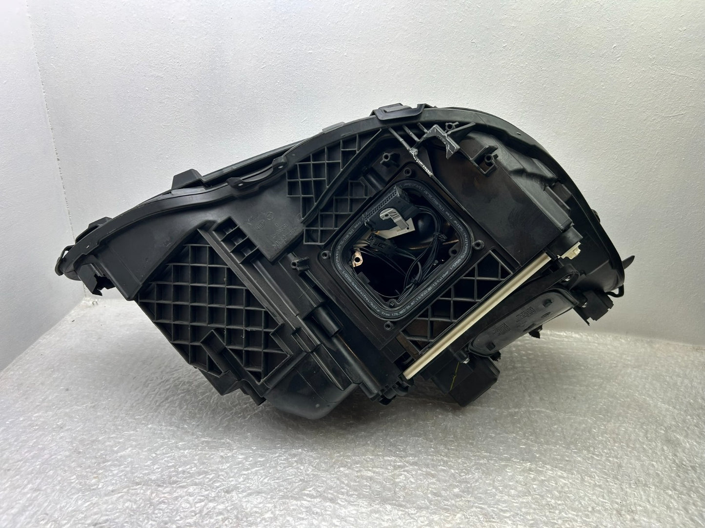 Original Mercedes W212 LED Scheinwerfer Frontscheinwerfer links A212820915915