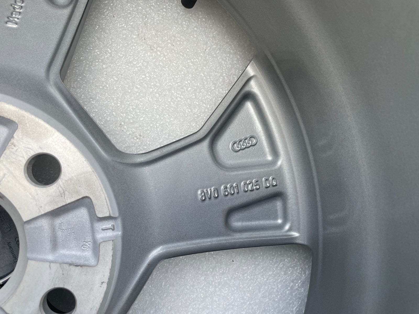 1x Original Audi A3 8V Ersatzrad Felge Reifen NEU 8V0601025DQ 225/45 R17 91Y8