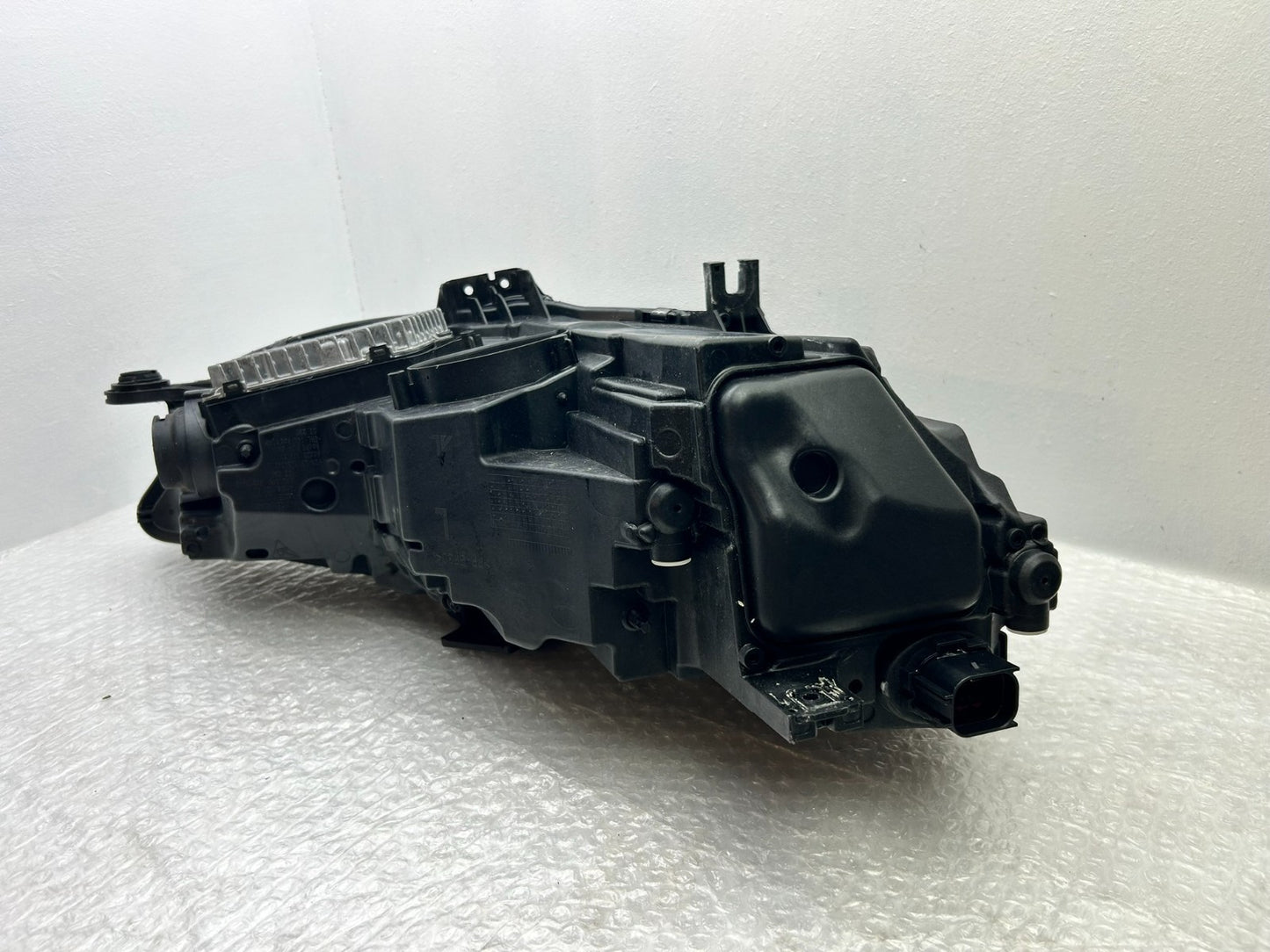 Original Audi RS4 B9 LED Scheinwerfer Matrix schwarz links 8W0941035J7