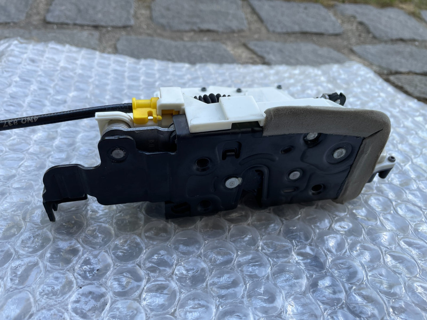 Original Audi A6 S6 C8 4K Türschloss Schloss vorne links 4K1837015K8