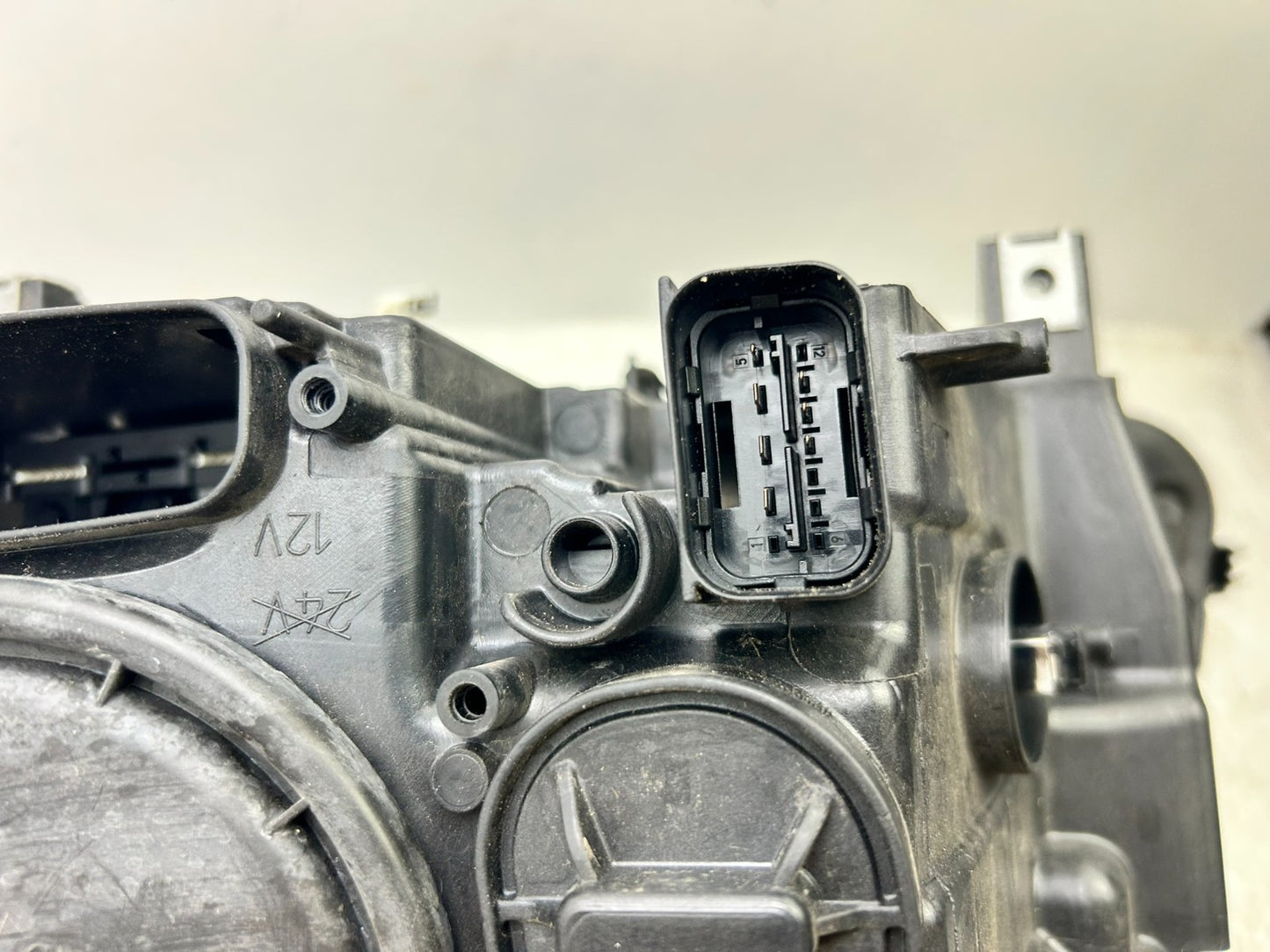 Original BMW 5er F10 F11 Bi-Xenon Scheinwerfer rechts 7271912 720324610