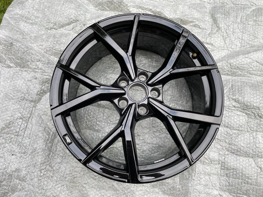 1x Original VW Golf VIII 8 R-linke Alufelge 8Jx19 Zoll ET50 5H0601025S0