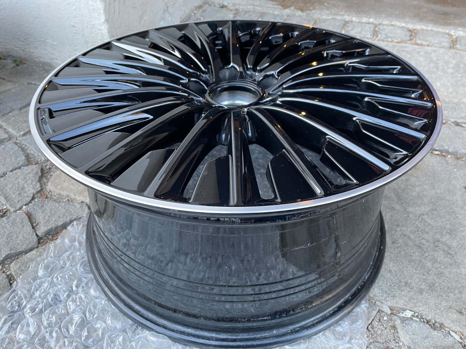 1x Mercedes AMG CLE Alufelge 9Jx19 Zoll ET60,5 / A23640120002