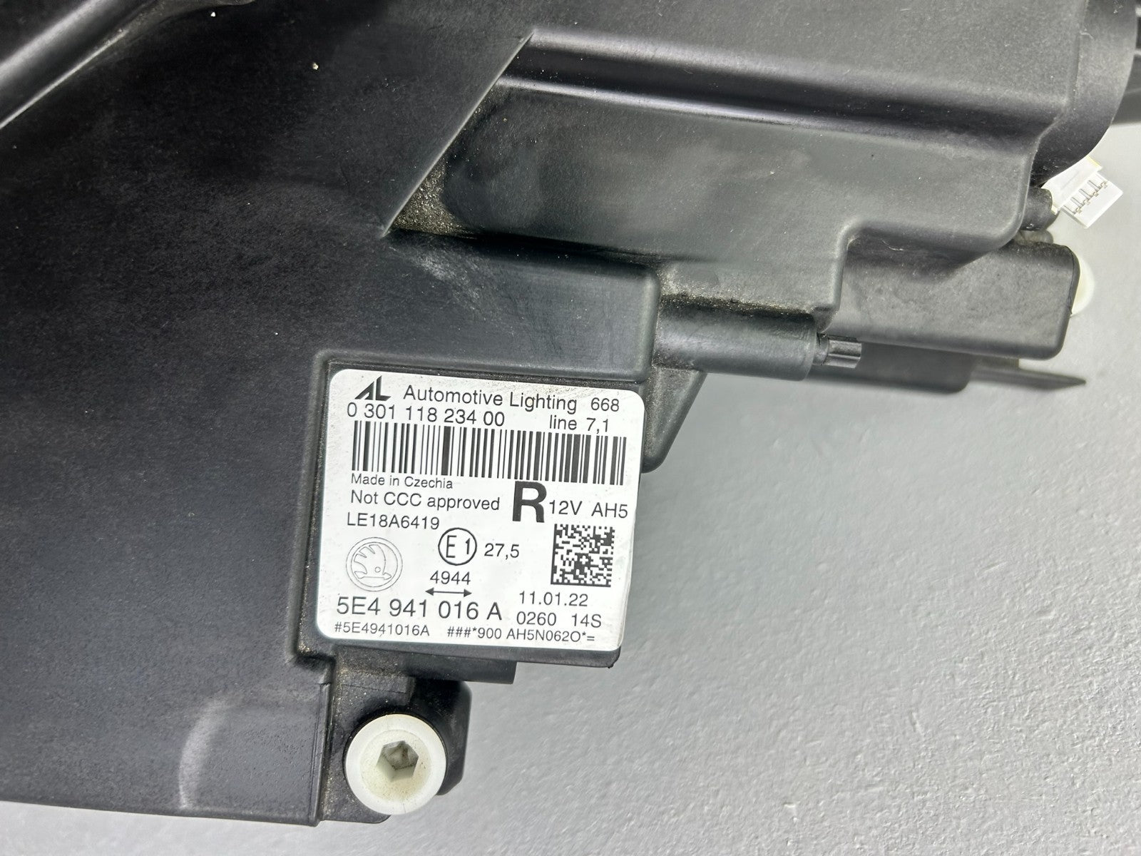 Original Skoda Octavia IV 4 LED Scheinwerfer rechts 5E4941016A6