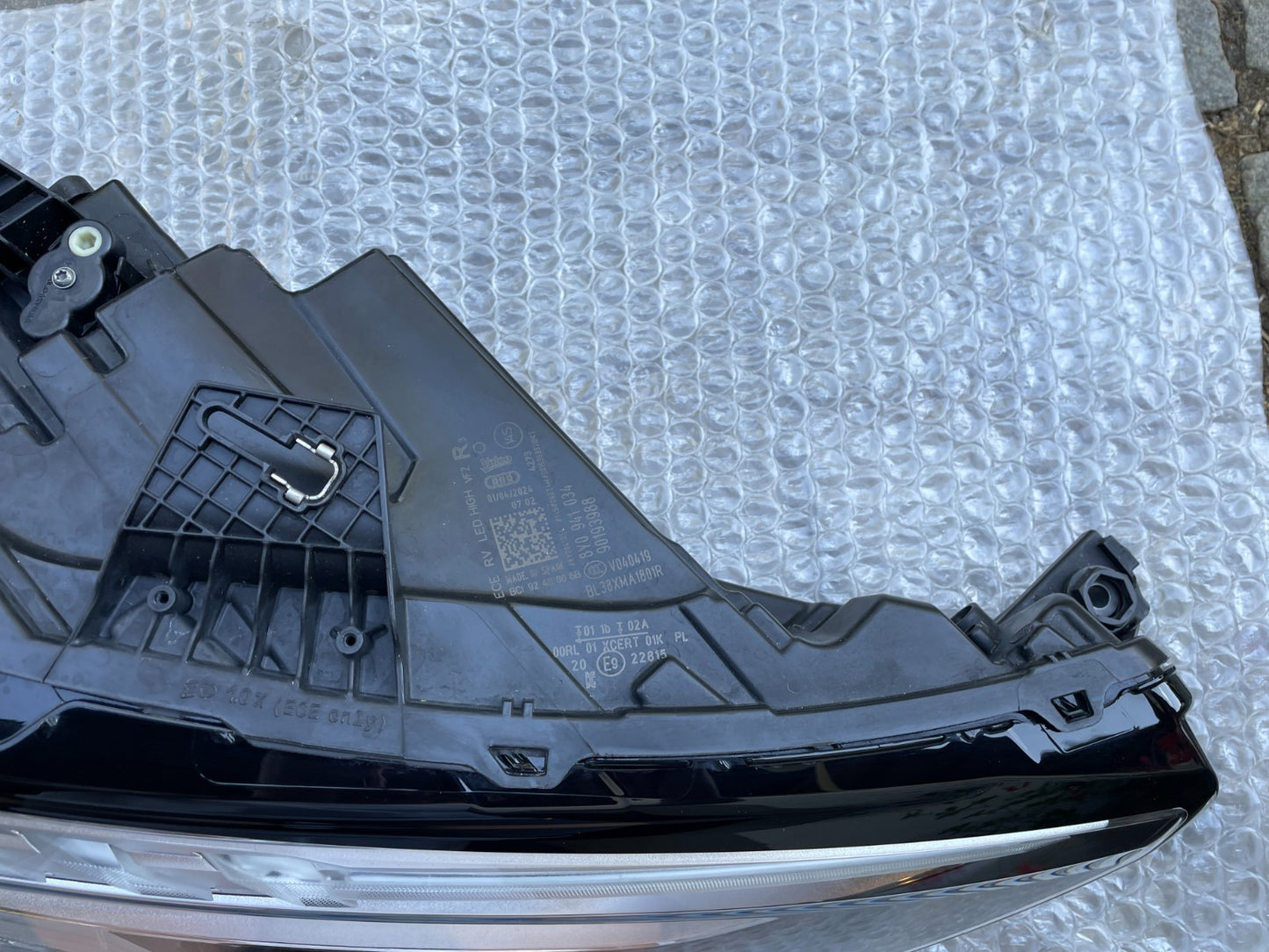 Original Audi A3 S3 8Y LED Scheinwerfer links 8Y09410345