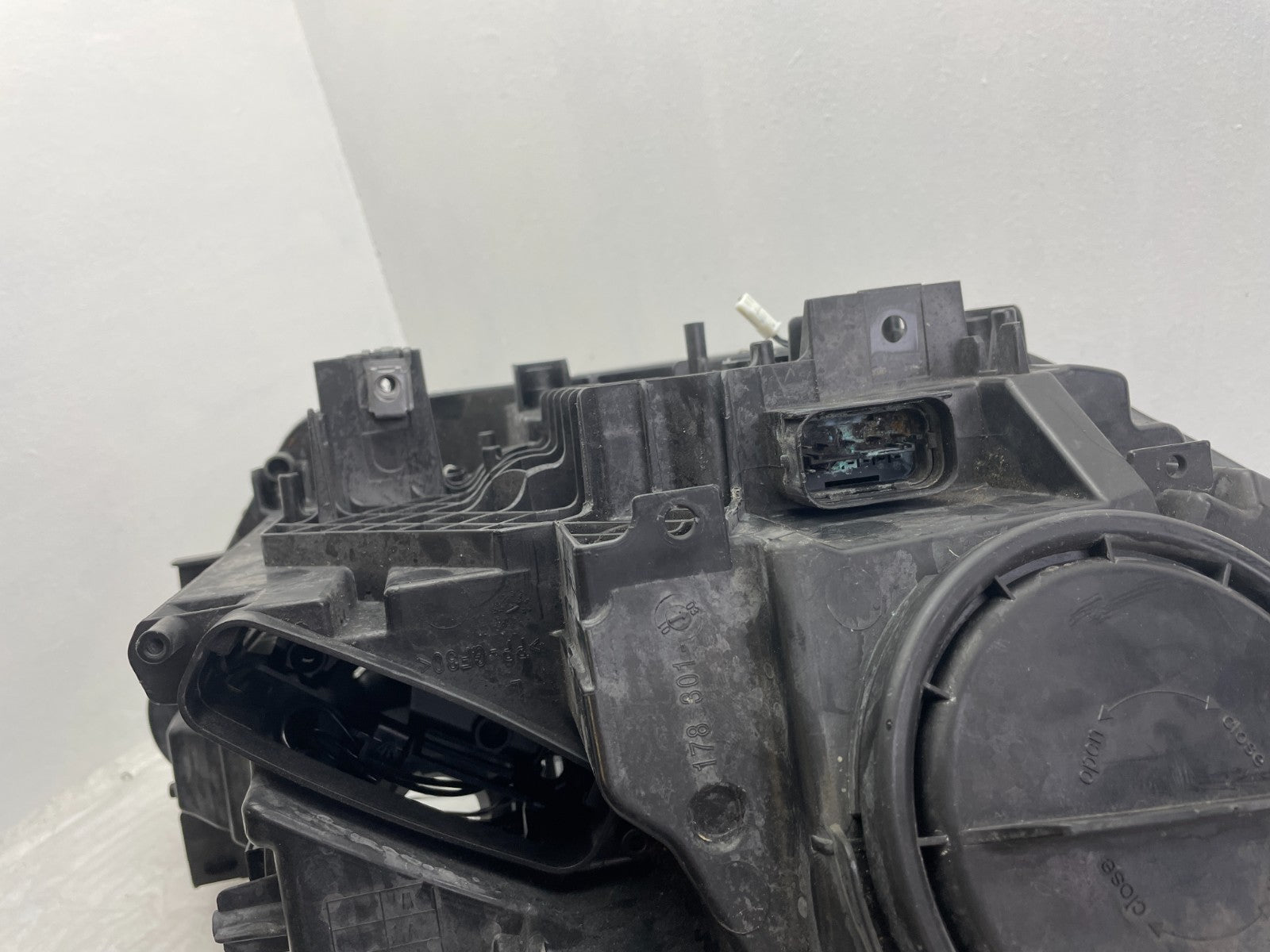 Original BMW 1er F20 F21 Xenon Scheinwerfer links 72296777