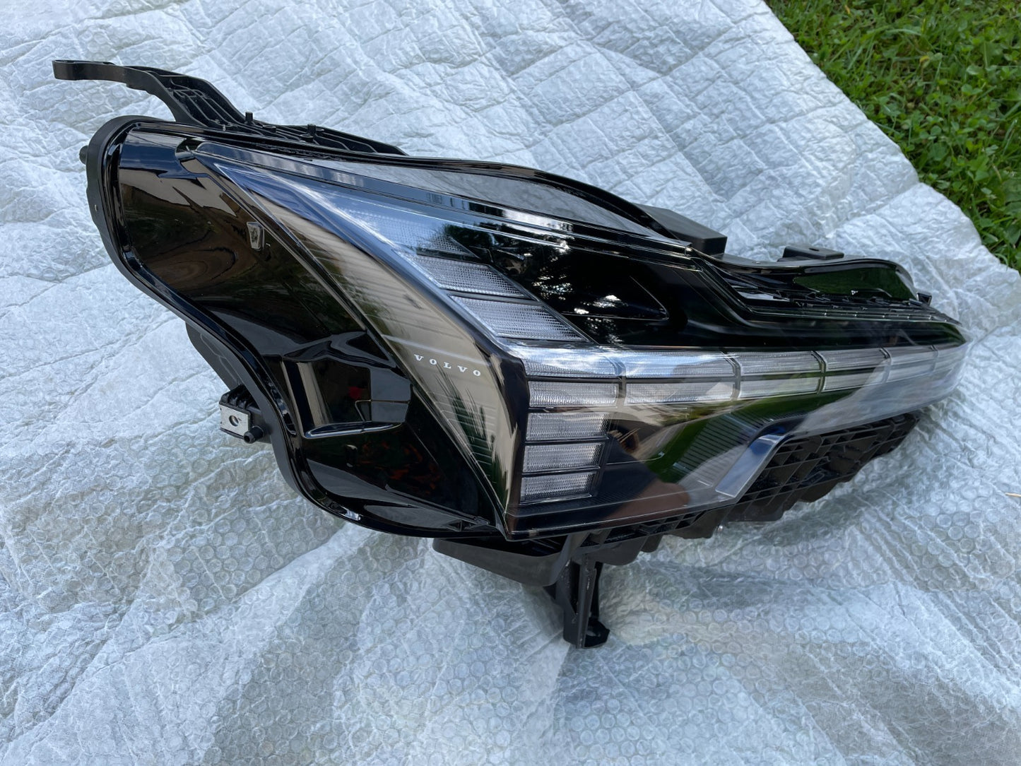 Original Volvo EX30 LED Scheinwerfer rechts 800006282