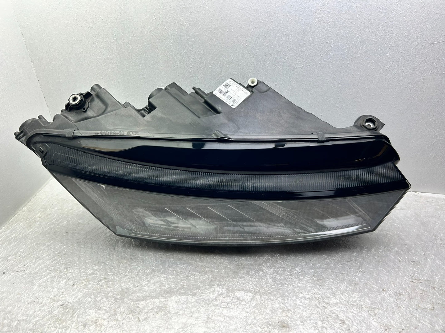 Original Skoda Octavia IV 4 LED Scheinwerfer rechts 5E4941016A3