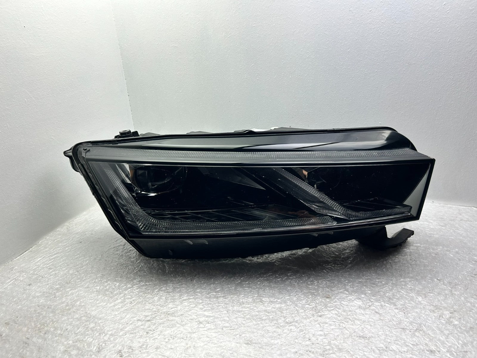 Original Skoda Octavia IV 4 LED Scheinwerfer rechts 5E4941016A0