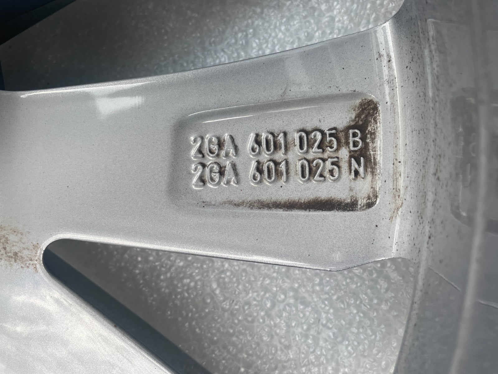 1x Original VW T-Roc Troc Alufelge 7Jx17 Zoll ET45 2GA601025B3