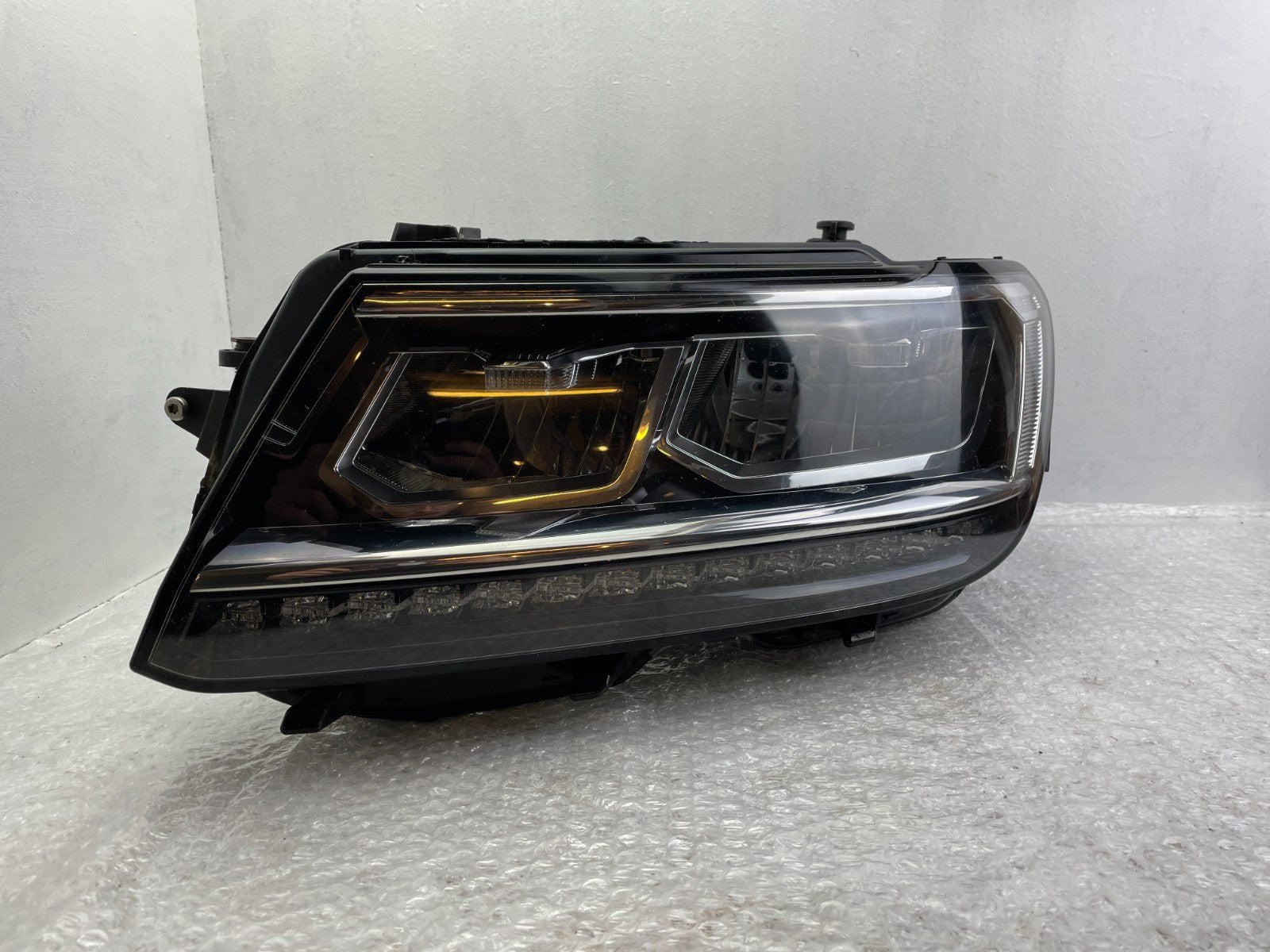 Original VW Tiguan LED Scheinwerfer links 5NB941035B1