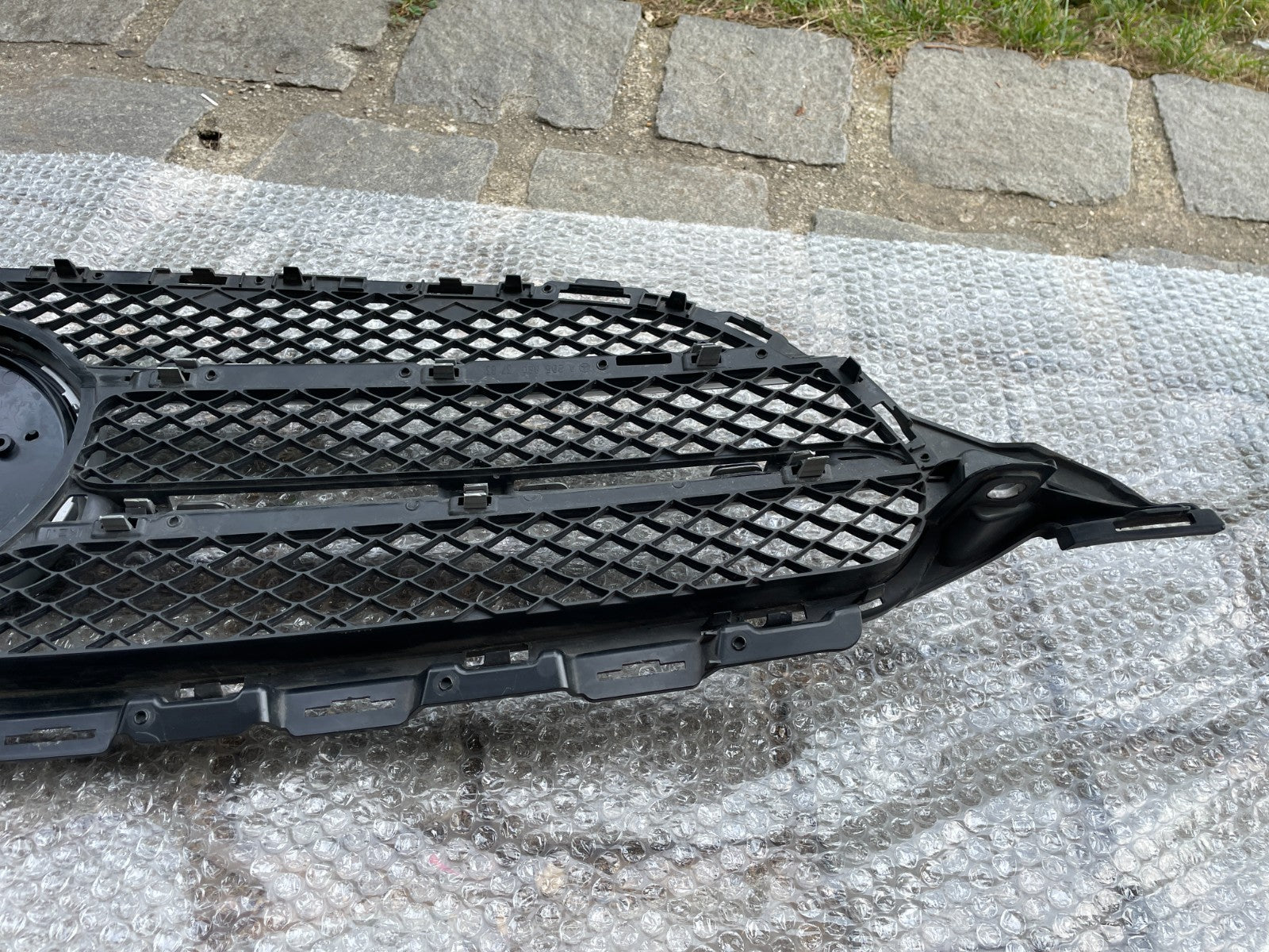 Original Mercedes C-Klasse W205 S205 Kühlergrill Frontgrill A20588037835