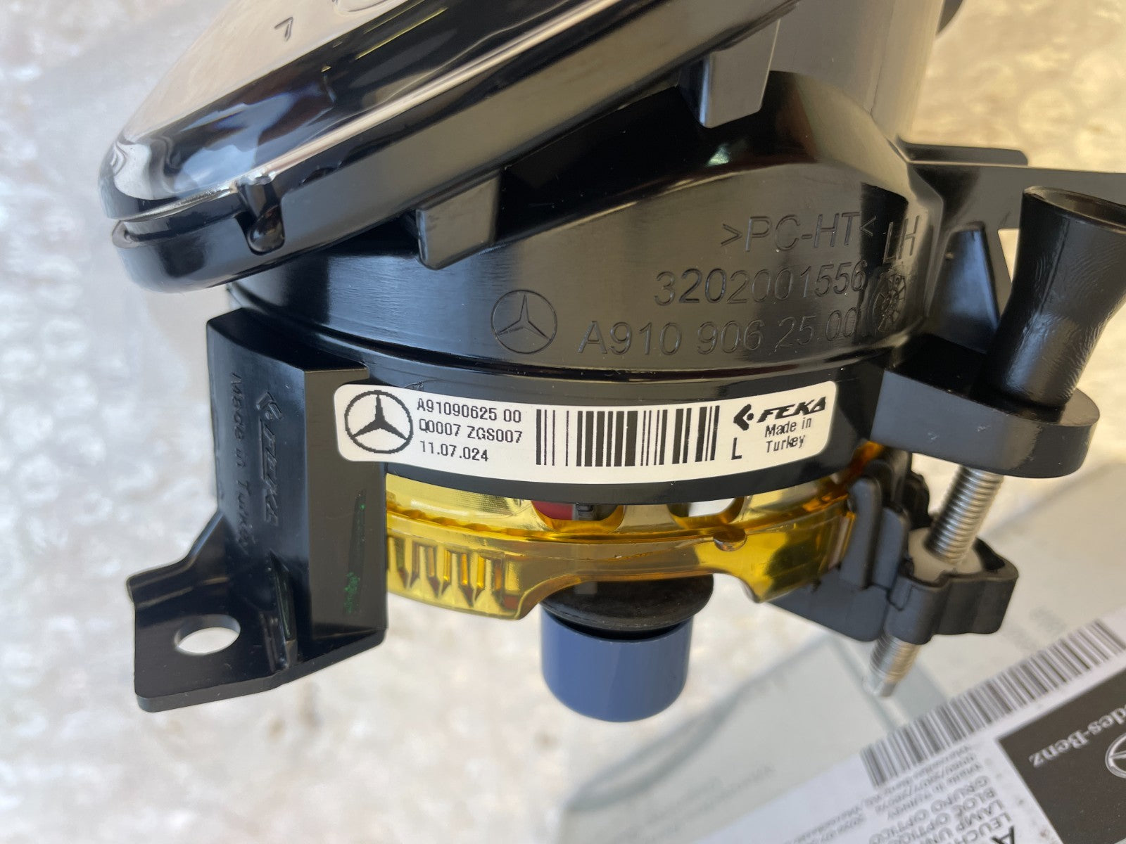 Original Mercedes Sprinter 907 910 Nebelscheinwerfer links A91090625002