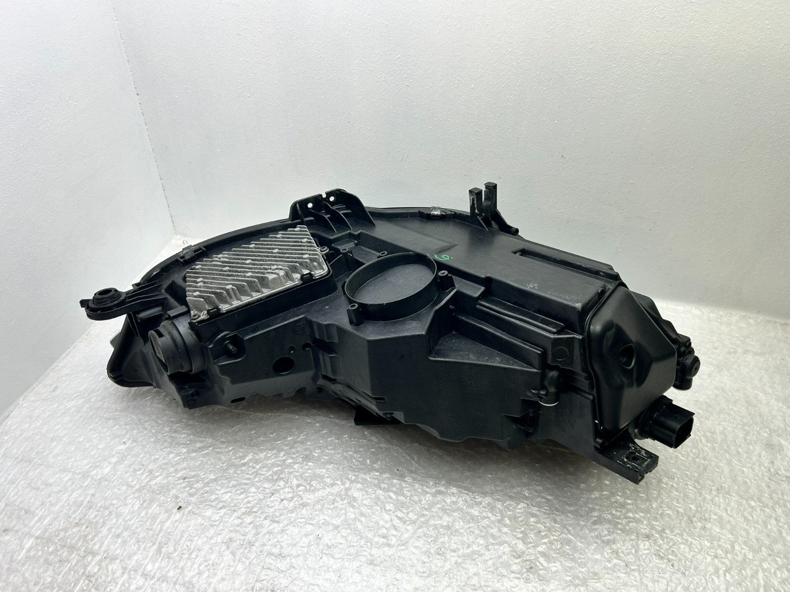 Original Audi RS4 B9 LED Scheinwerfer Matrix schwarz links 8W0941035J9