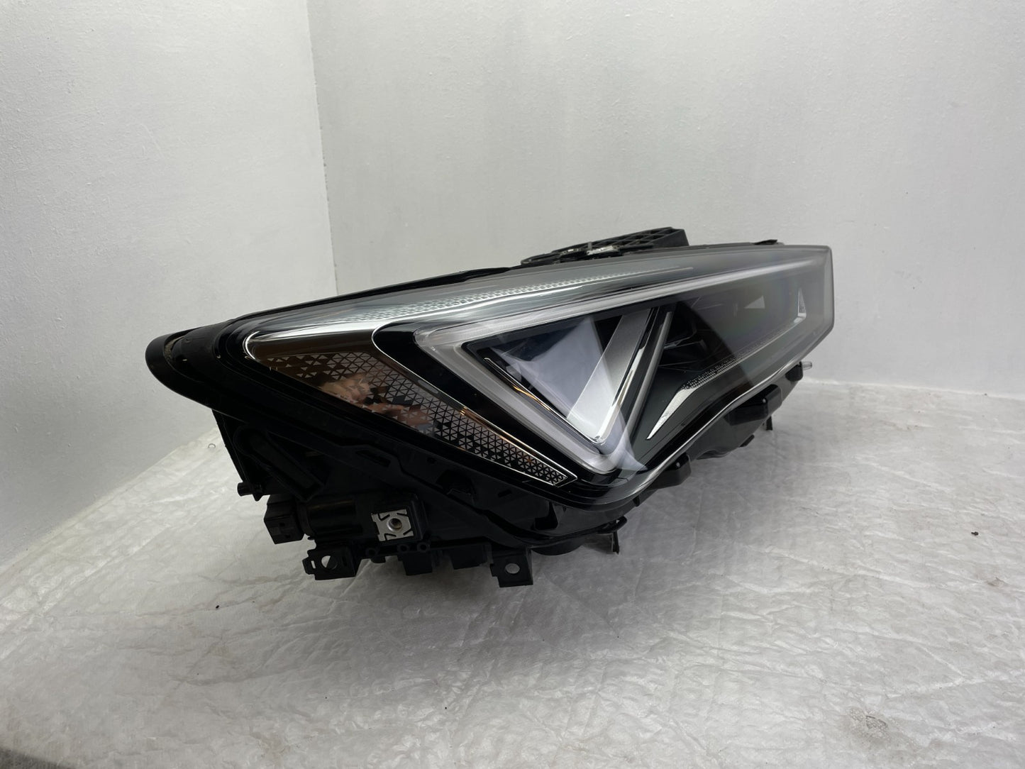 Original Seat Cupra Formentor LED Scheinwerfer rechts 5FG941036B3