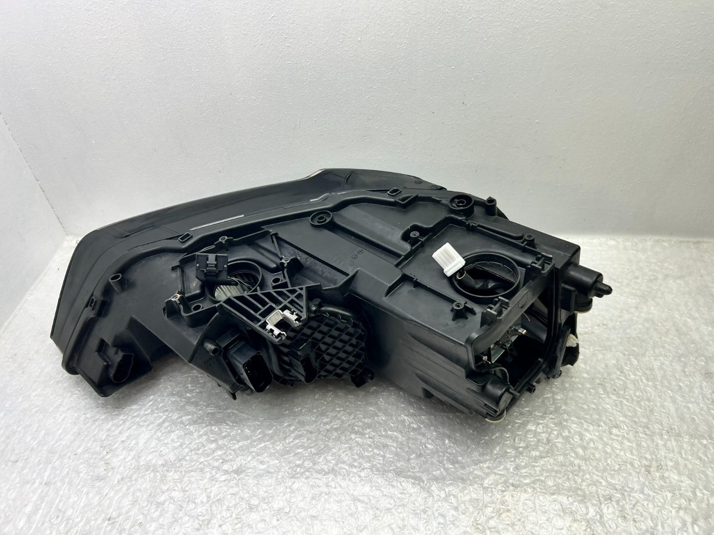 Original Audi A1 Xenon Scheinwerfer links 8XA941005 79431000009