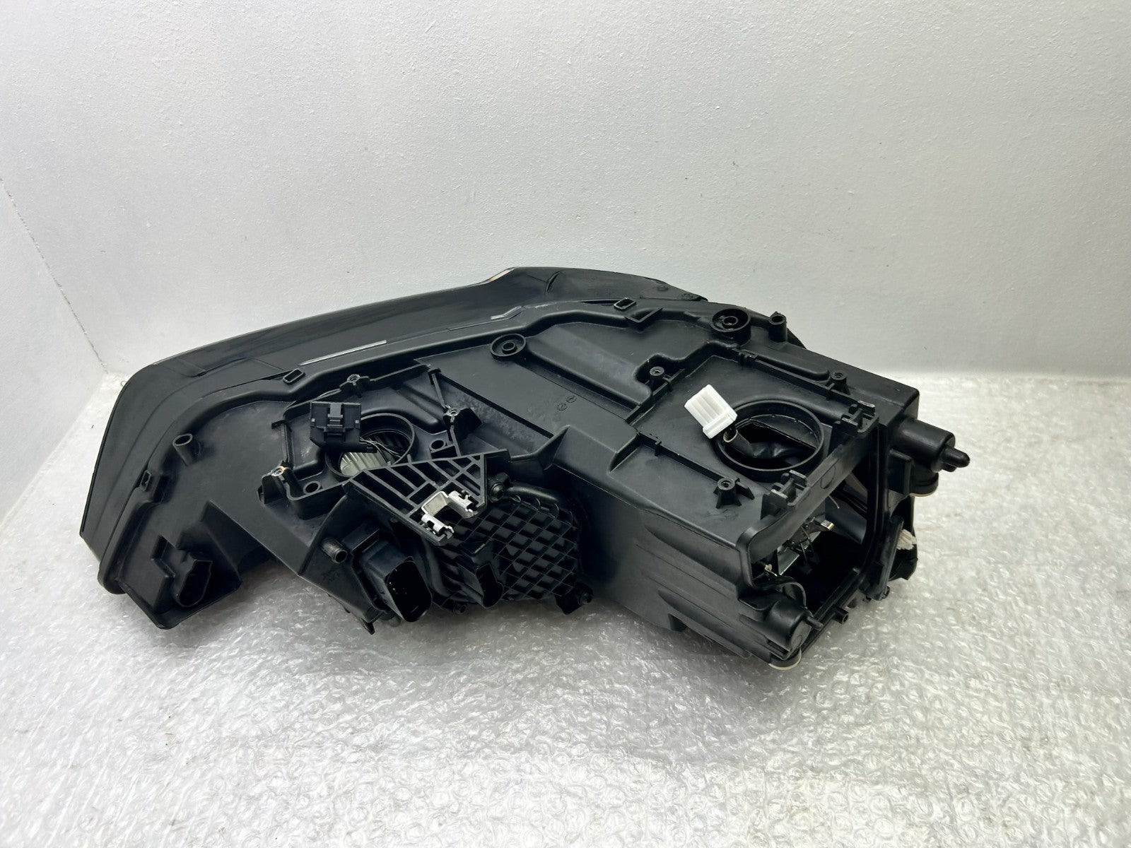 Original Audi A1 Xenon Scheinwerfer links 8XA941005 79431000009