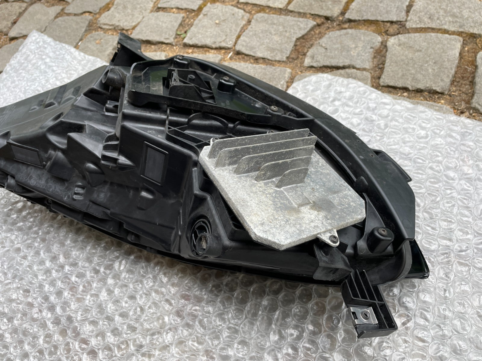 Original Tesla Model 3 LED Scheinwerfer rechts 1077376-00-C7