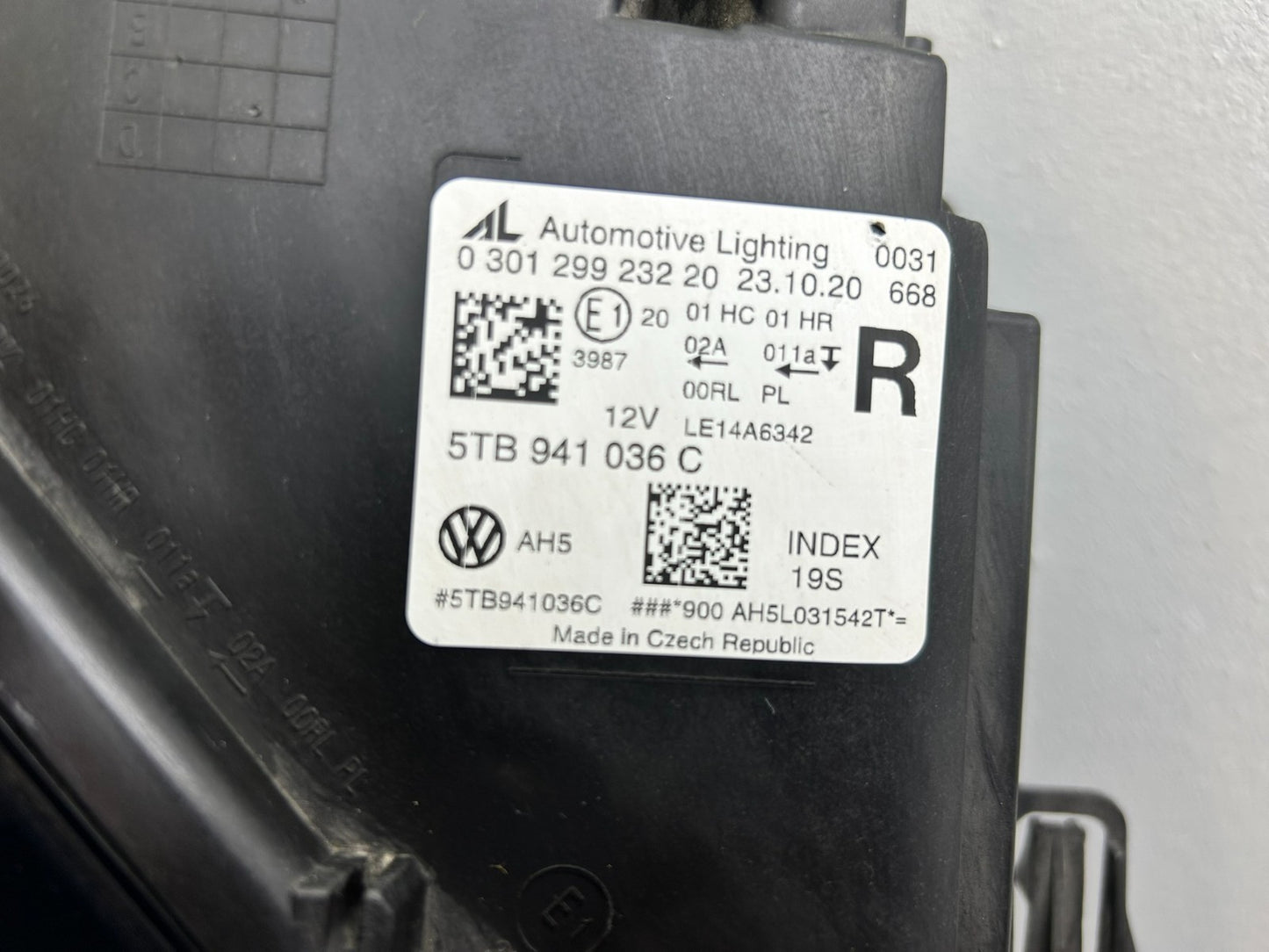 Original VW Touran 5T LED Scheinwerfer rechts 5TB941036C4