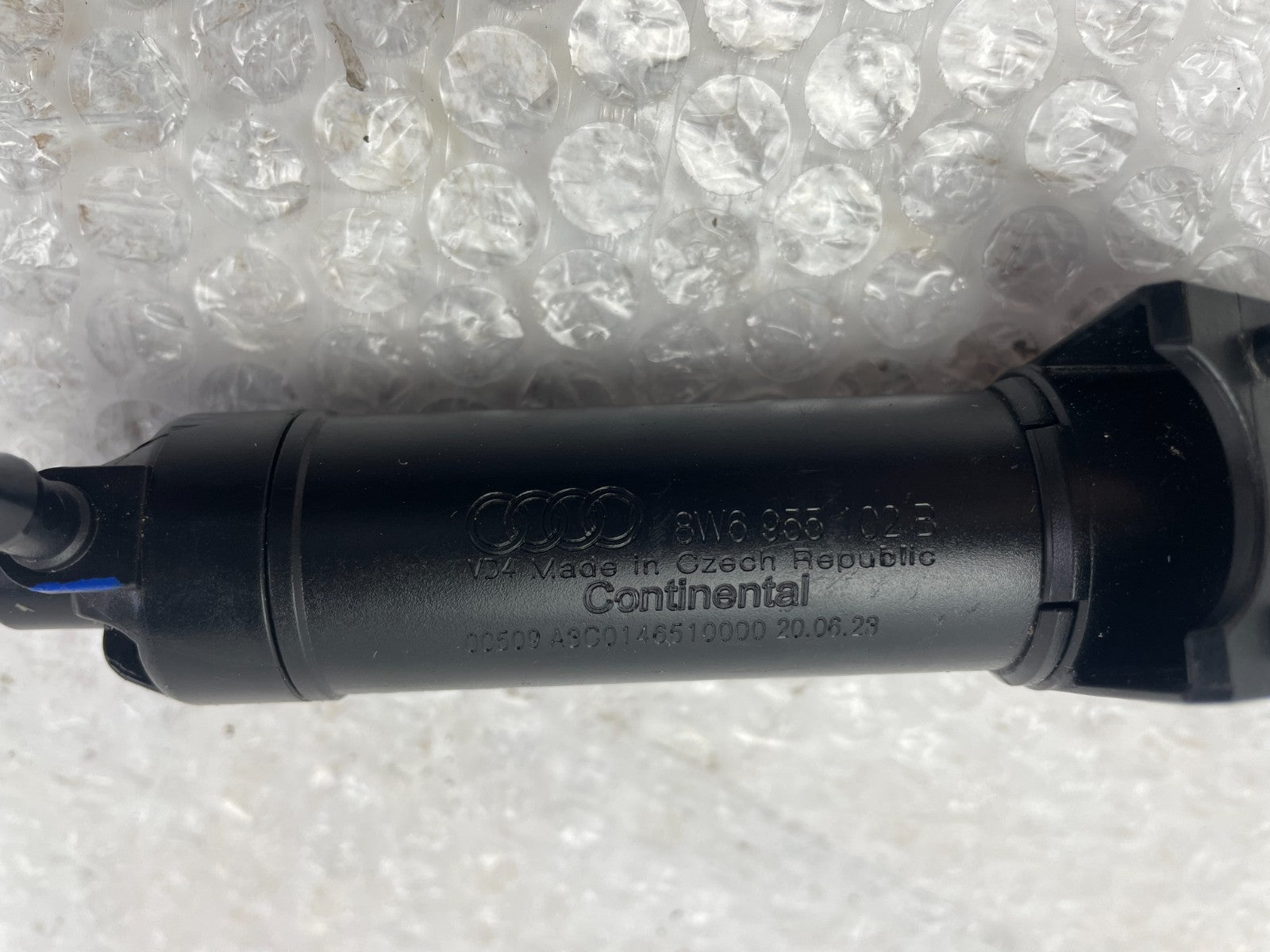 Original Audi A5 8W Scheinwerferreinigung Düse Anlage rechts 8W6955102B2