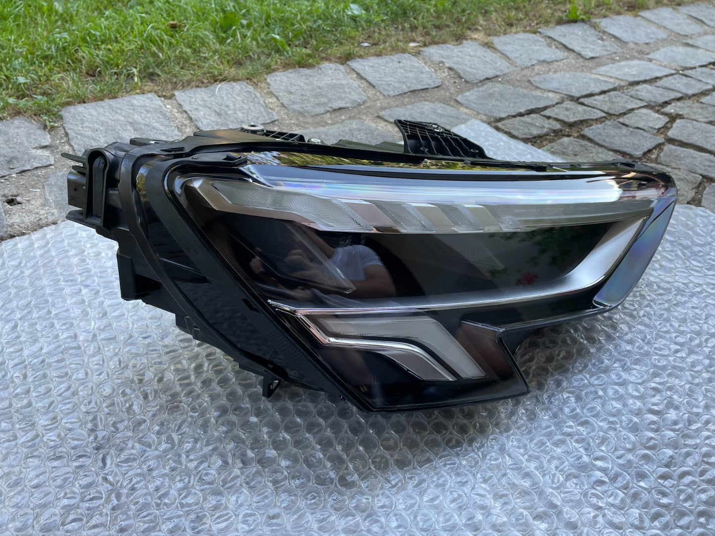 Original Audi A3 S3 8Y LED Scheinwerfer links 8Y09410342